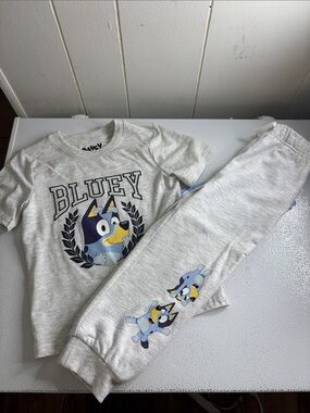 389 - Kids Gray Set - Blue Character Print - NEW